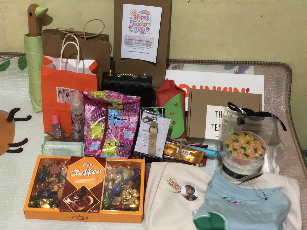 tchrheben's tweet photo. Forever grateful for the gifts and the thought that these lil kids as well as the parents do appreciate every tantrums I faced and all the times I try to strategize how to fix a certain behavior. 
To more sipa, hampas,kagat,kurot and gigil kiddos. 

Happy Teachers Day! https://t.co/P3abfuCZr9