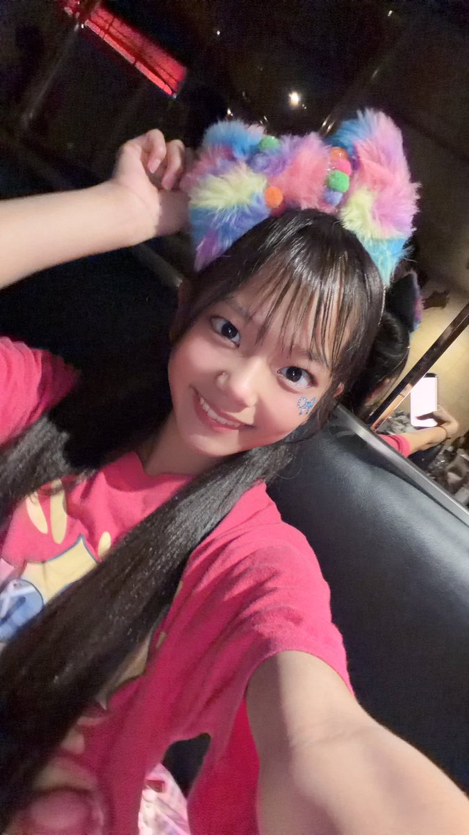 nanasesui_chb's tweet photo. みんなおやすいー🌙🩵
明日は定期公演があるよ♪
そして水曜日はわちゃわちゃLIVE！が
あります✨️
なんとませちゃん💜もえちゃん🩷はなちゃん🩷もいるよ！
お仕事・学校お疲れ様☕️
今日も大好きだよー🎶💘
読んでくれたら嬉しいな⬇️

 #七瀬翠 
 #アイドル 
 #ちぃたんぼんばーず https://t.co/h0d9wx0bVh