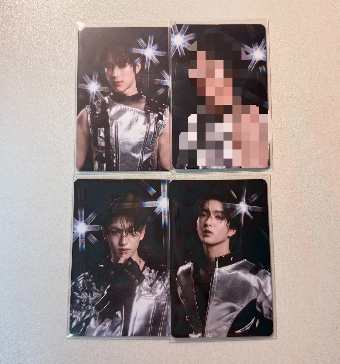 moshimasmelloww's tweet photo. ♡ พร้อมส่ง 🐇🪽🎐 ♡
♡ การ์ดเบเนฟิต คอน light as one
♡ อลัน จินวุค คอปเปอร์ 3 ใบ 80฿ รวมส่งค่า ♡
ใครสนใจทักเดมหรือเมนชั่นมาได้เลยนะคะ🐰🤍 #ตลาดนัดBUS #ตลาดนัดบัส https://t.co/dw1m2xRnZl