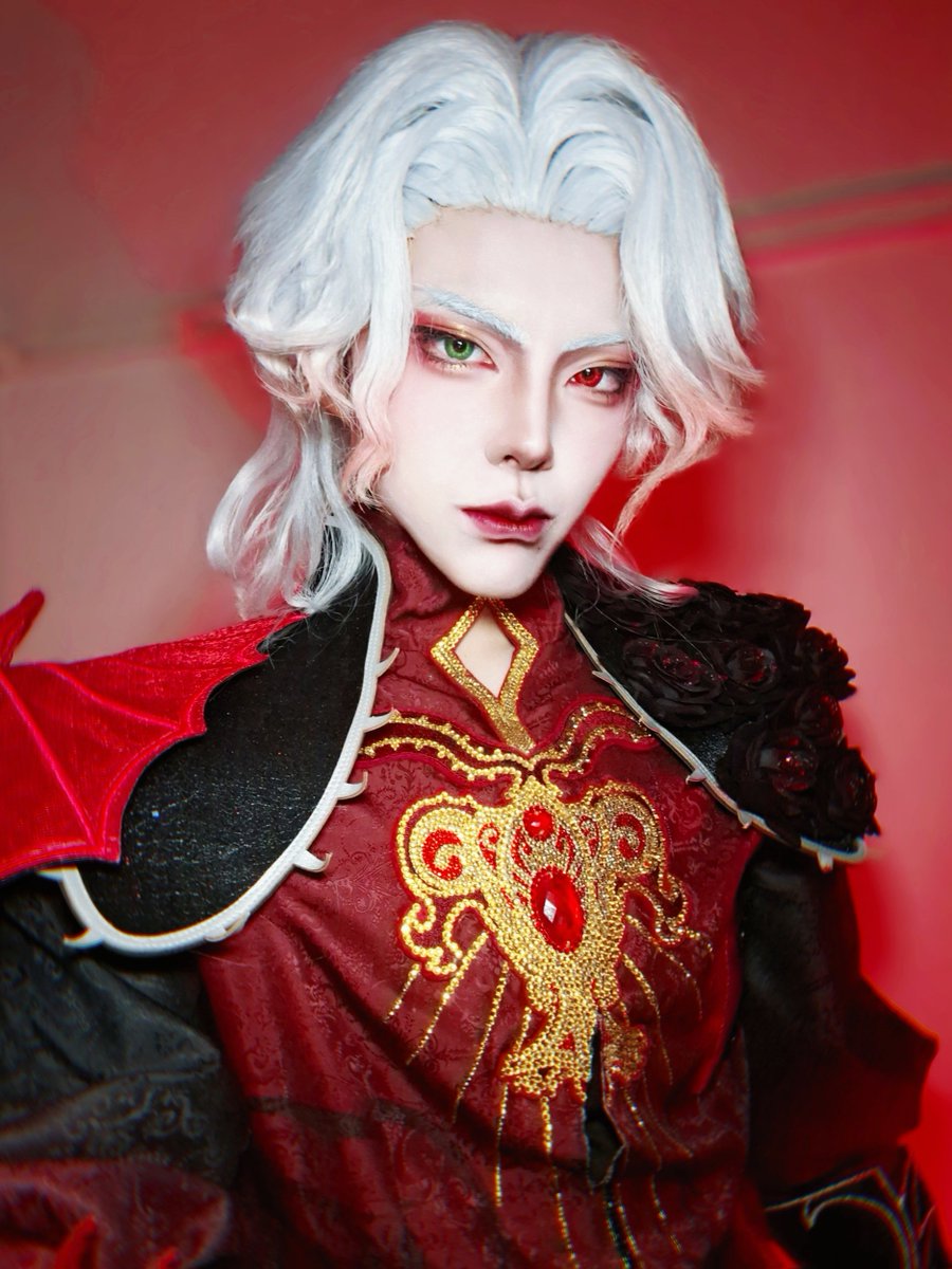 m0ne_cos's tweet photo. Cos.IDV 紅の騎士 https://t.co/dd03eRhKxh