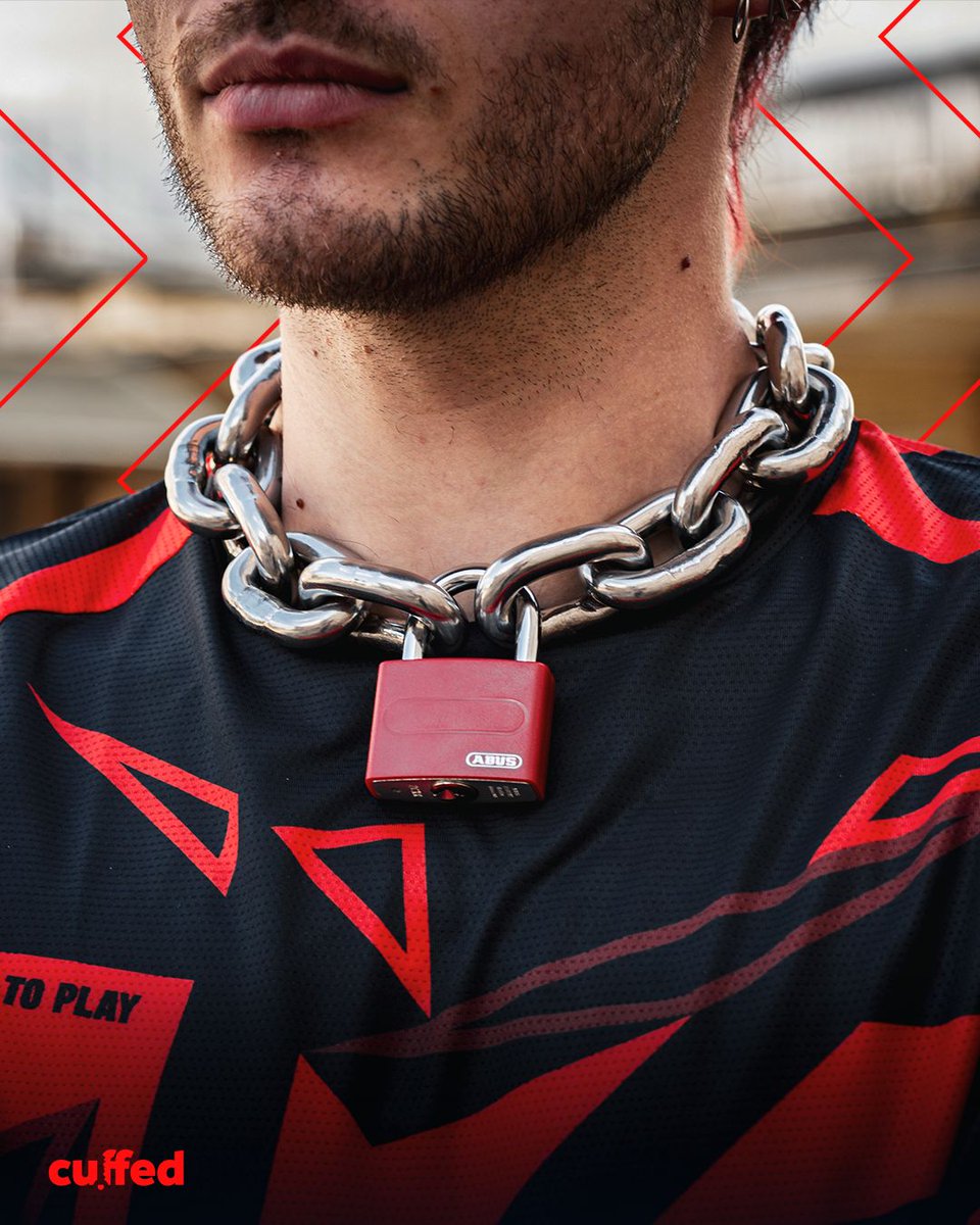 cuffedstore's tweet photo. You like it obvious? Then our heavy duty necklace is the right accessory for you. The chain made out of stainless steel lets you feel physically your position. 

Choose your desired length, your favorite closure and the lock color.

#cuffed #cuffedstore https://t.co/ccm6e7F5Y3