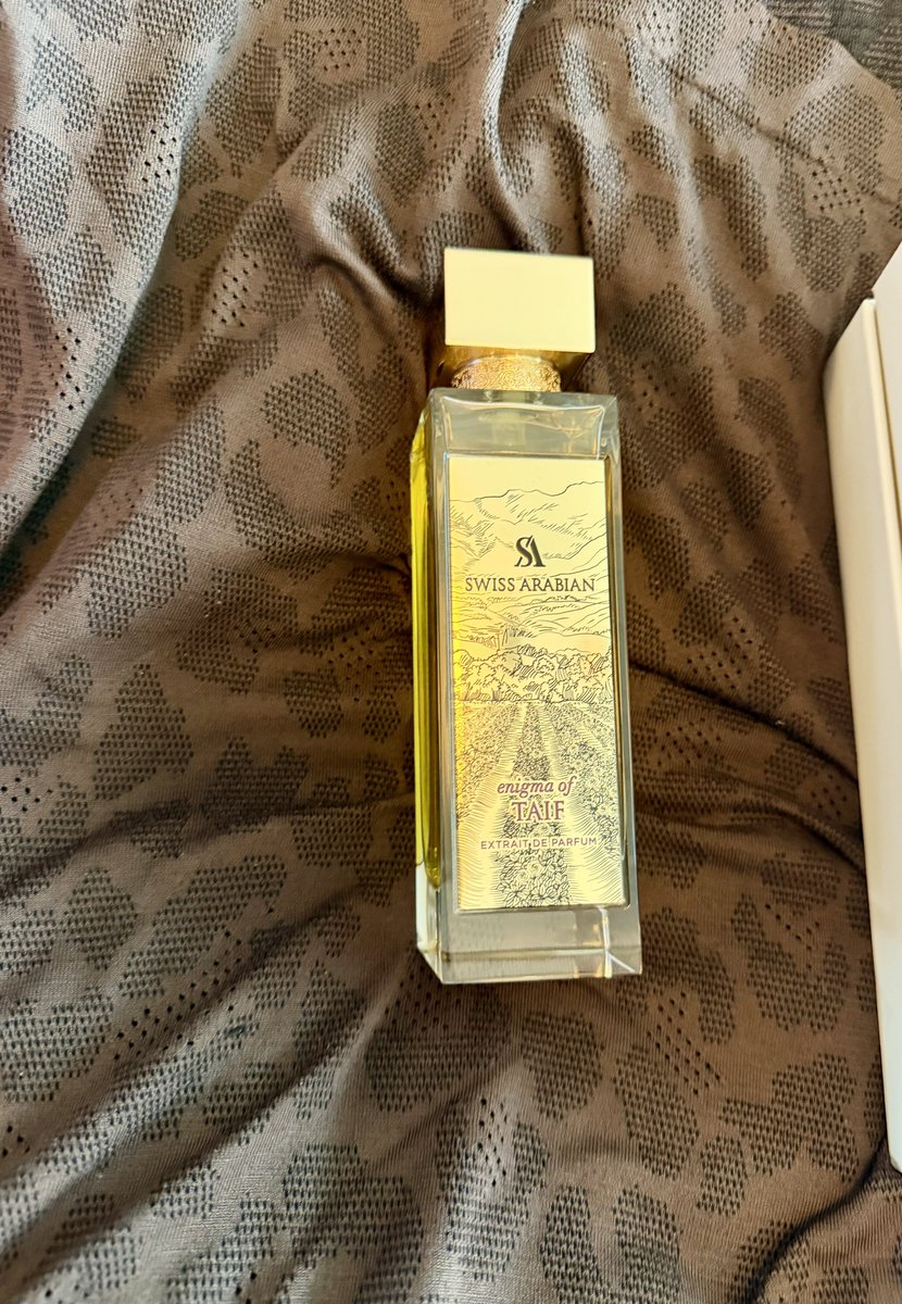 PrinceofSydney's tweet photo. #SOTD 

@PerfumesSwiss Enigma of Taif Extrait De Parfum!!

I fell in love with it from the first spray.

@abimbolaessien_  you were right that I will love it, you know your perfumes quite well.

#SmellingNiceIsOurBusiness #fraghead  #fragrance #fragrancelover #perfumes https://t.co/1fVLT16yNV