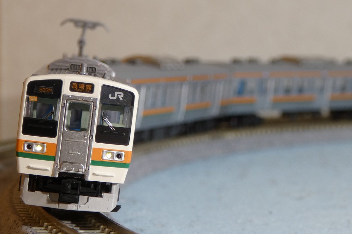 Gentookotsu's tweet photo. 買ってしまった
KATO 211系3000番台/1000番台 高崎・東北本線
発表されたときから楽しみにしてたし、沿線民で見てたのでもちろん購入
もちろんC8編成は強化スカートに。
TOMIXのやつを持ってるけど、KATOのクオリティ高いな
あと1000番台は初導入
TOMIXのとも併せて走らせようと思います
その他ALTへ https://t.co/ARKIXIvYuc