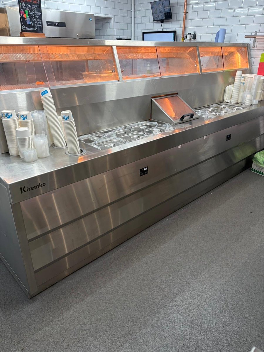 KFELtd's tweet photo. Happy #nationalcurryweek 🌶️

Keep your #currysauce fresh, warm and close to hand by incorporating a bain marie into your next Kiremko.

We can configure them in 1 row or 2, vertically or horizontally, positioned to the left, right, evenly spaced, or integrated into your counter. https://t.co/sNdDMTpZBW
