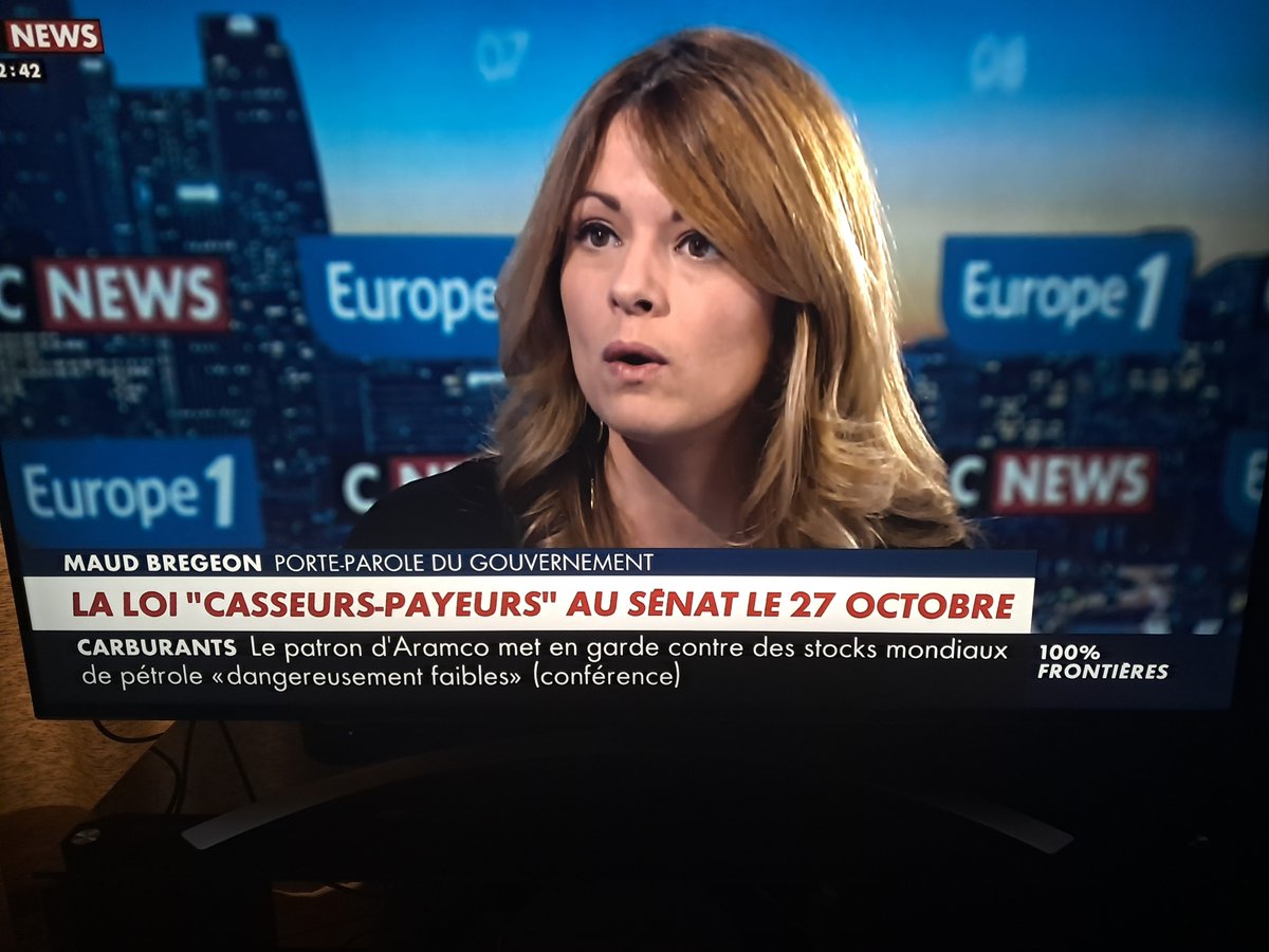 StephanieG56261's tweet photo. Cette loi a été proposée il y a 2 ans 1/2 par le RN vous avez refusé de la voter par que ça venait d'eux!!
Que de temps perdu!!
Bande de tocards... https://t.co/MCVewNjkWm