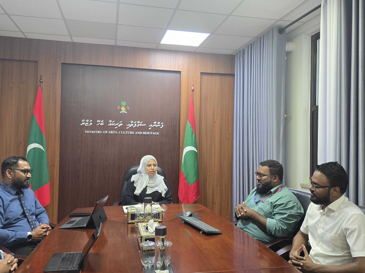 javaabumv's tweet photo. Today, our CEO @MohamedXylam and Machine Learning Engineer @yaambe_ met with Minister @HeenaWaleed  Waleed at the @MoDLCH to showcase @DhivehiGPT and https://t.co/6GpZ84GVZS and discuss areas for collaboration.

👉 Read more
https://t.co/tabdBaq9ZC https://t.co/WW2Fj4BOki