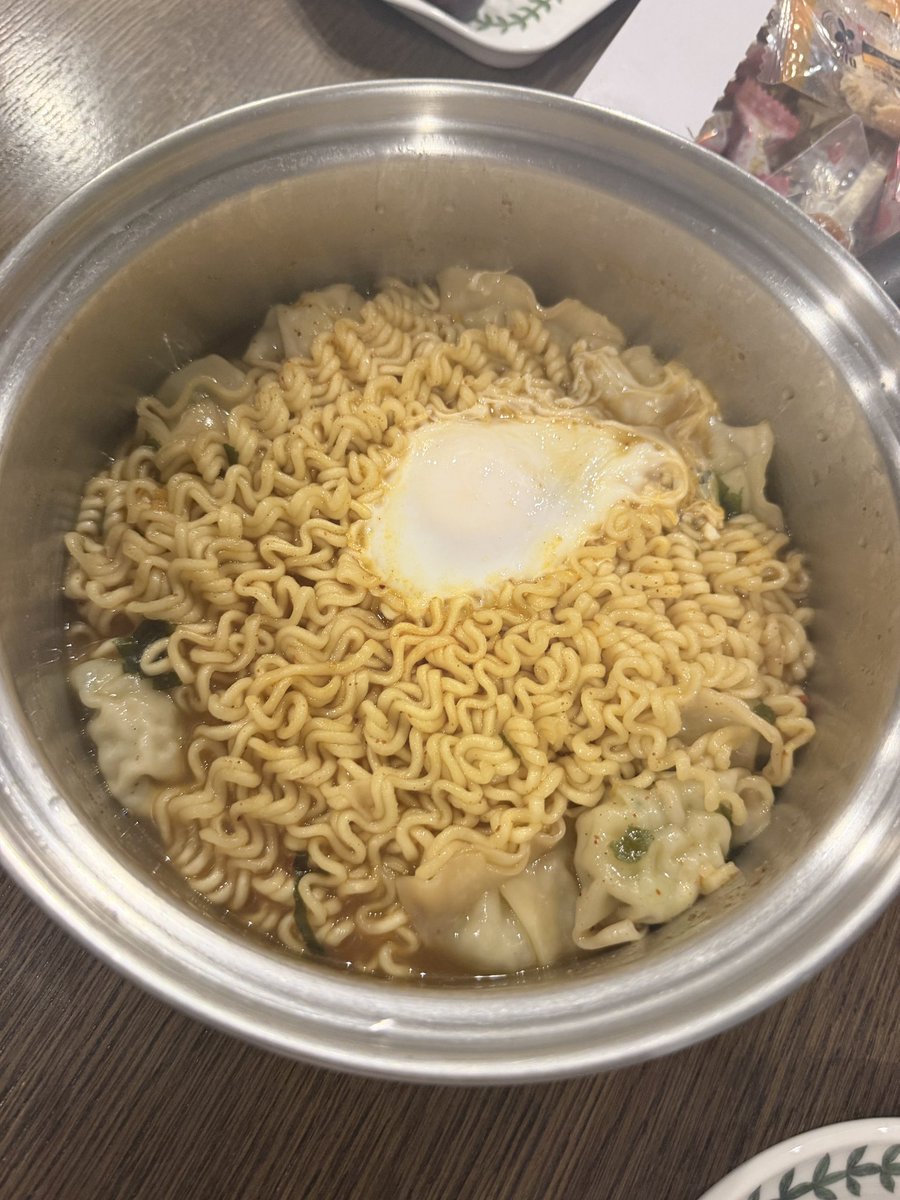 choealin89's tweet photo. #화연아_할미왔다
보니까 오늘 면밖에 안 묵엇오 https://t.co/Jkj5NdV5e5