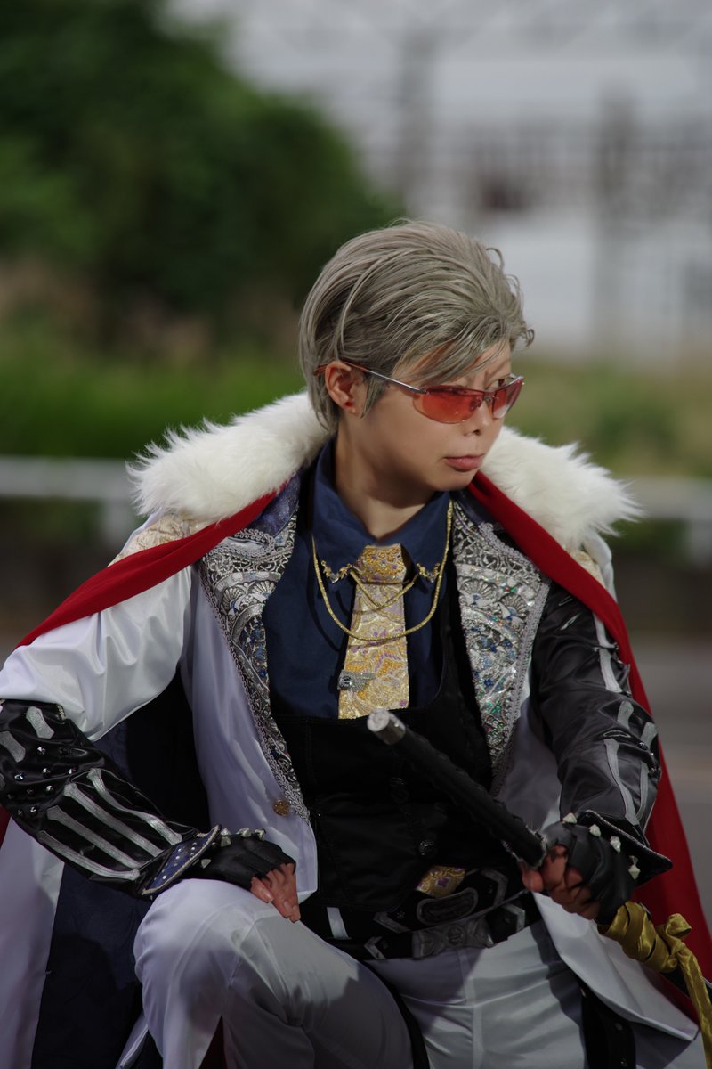 meyichijyo61's tweet photo. ※コスプレ 

No.181
『状況を報告しろ、必ず勝つぞ』

撮影@hareru_asoraさん
 #ADV021

初ウエアもですが、襟とタイは帯地ぶった切っておりまして、光ってる！！！！（チェーンは凍傷防止に金属では無く固い紐なので、シーズン入って雨雪浴びて柔らかくなる） https://t.co/RrF5prUdWV