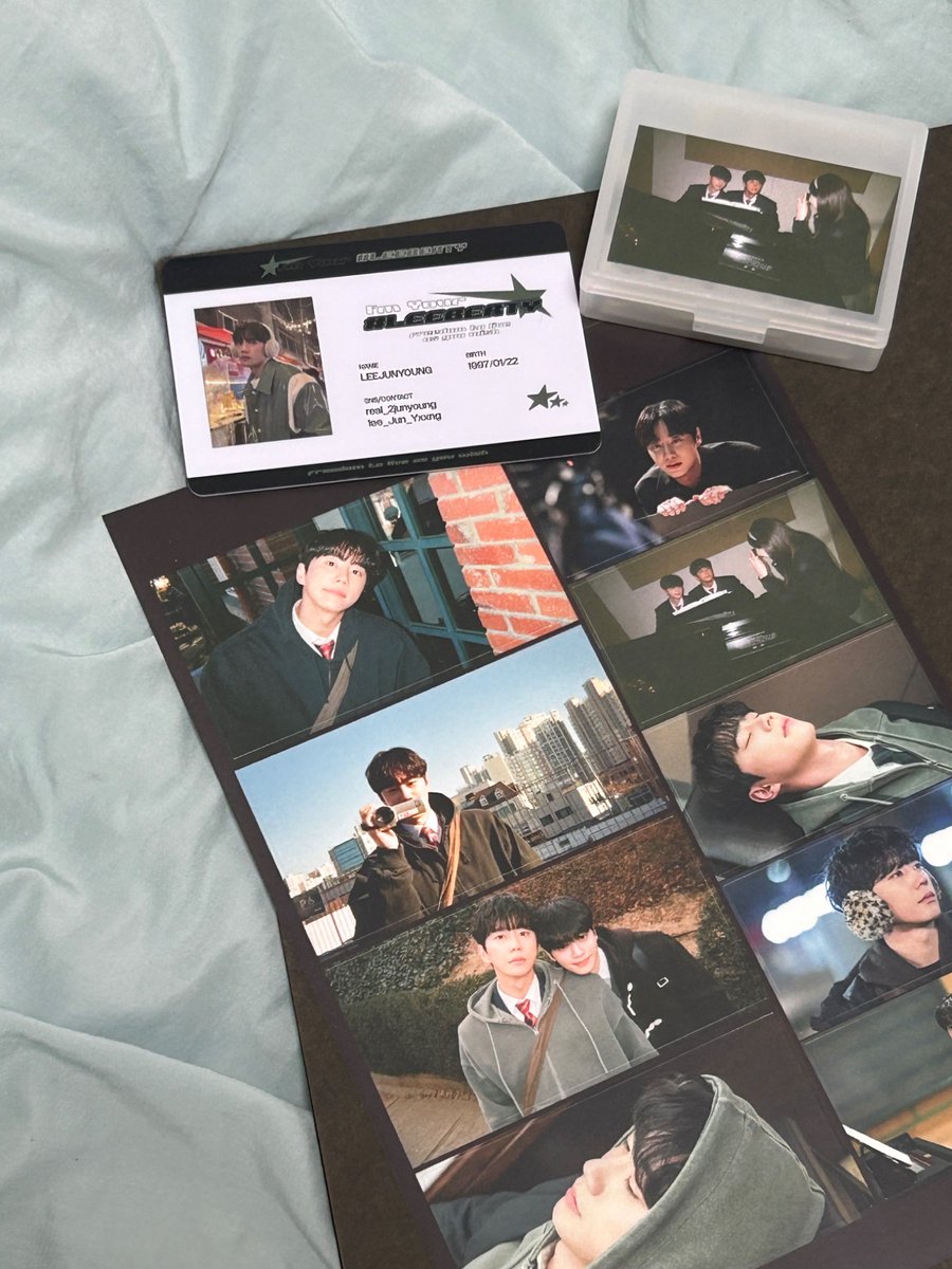 2borii's tweet photo. 당신의 영원한 리버티 #이준영
그리고 #포핸즈 종영 기념으로 #최정요 의 행복을 위해..

지난 생일 이벤트로 나눔했던 이준영 아이디 카드에  스티커를 추가해 다시 나눔합니다 ♡

🐾 사진 속 아이디 카드 + 정요 스티커 (+ 엽서)
🐾 #RT 추첨 4분 이벤트, 당발 10/15 https://t.co/m6PGqkIZcY