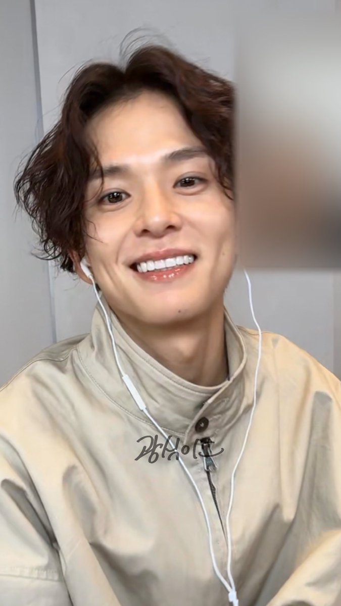 jogwngsik's tweet photo. 짜파게티가말을한다...!
#아사히 #朝光 #ASAHI https://t.co/0GNYzpA7QK