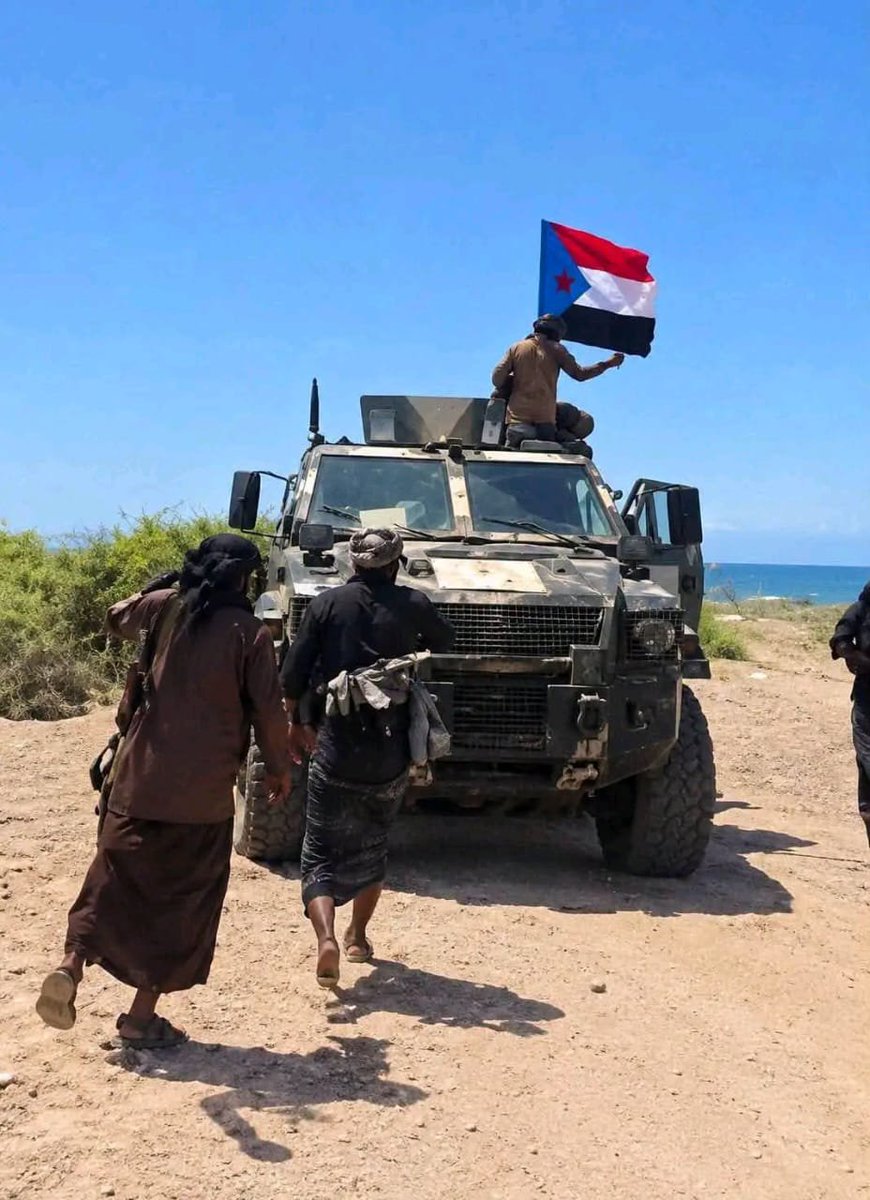 4llfmg's tweet photo. ذوباب الان  
أوامر القيادة العليا للقوات المسلحة الجنوبية برفع أعلام الجنوب  من اجل عدم  سرقة الانتصارات
#اكتوبر_بشارات_النصر_الجنوبي https://t.co/szZmtRYh3i