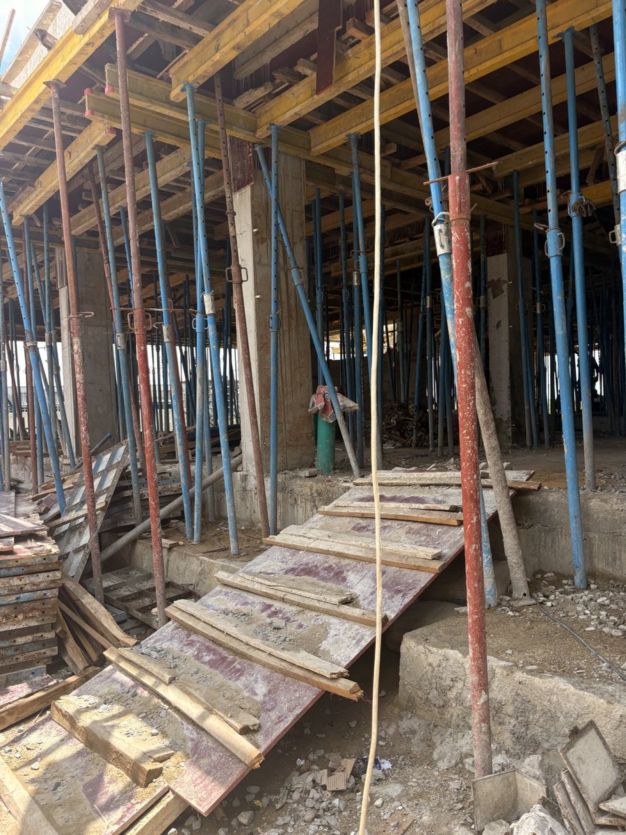 EEERealEstate's tweet photo. On site with the team. Steel is up, the slab is poured, and the next floors are taking shape.
Progress you can see — not just on paper.
EEE Capital Properties Building what’s next. https://t.co/zzMwZy8Obr