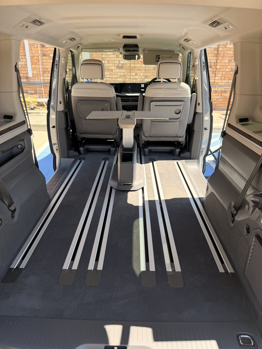mtura712's tweet photo. Before and after 🥰 @VolkswagenSA @VWGAnews #VolkswagenT7eHybrid #Caravelle https://t.co/c4wNdktk9y