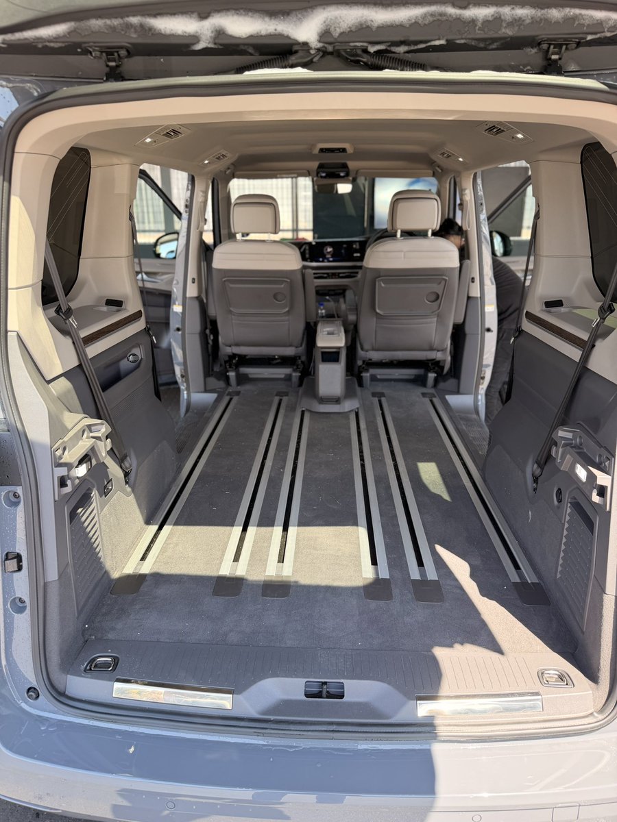 mtura712's tweet photo. Before and after 🥰 @VolkswagenSA @VWGAnews #VolkswagenT7eHybrid #Caravelle https://t.co/c4wNdktk9y