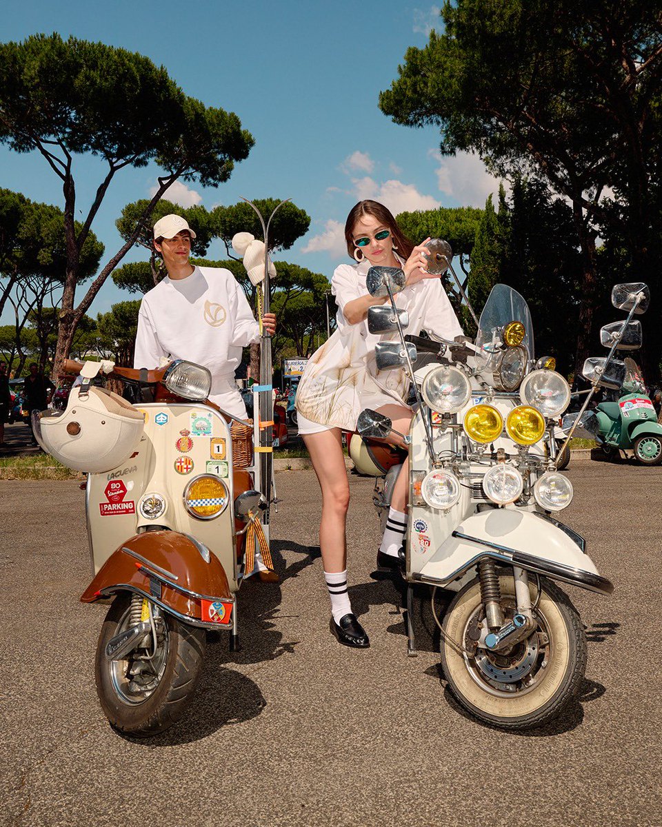 Vespa_IND's tweet photo. One city. Thousands of Vespas. Countless stories. A moving portrait of an icon.​⁣
⁣
#Vespa #VespaIndonesia #Vespa80 #Vespa80YearsOfAnIcon https://t.co/3wTd3x2aj6