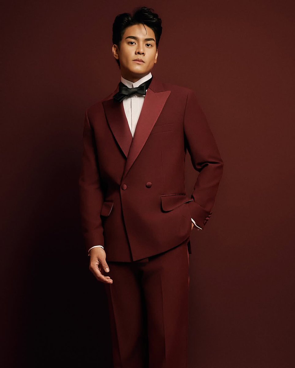 smoshsager's tweet photo. HE BOOKEDDDDDD and as he should! pbb just got themselves an equally humorous and articulate host, alam kong di tayo ipapahiya ng isang michael sager when it comes to hosting!!

PBB HOST MICHAEL SAGER
PBB HOST MICHAEL SAGER https://t.co/HUKu1Nji5Q