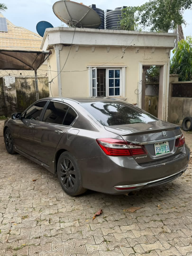 FtEE_autos's tweet photo. *DISTRESS 2016 HONDA ACCORD SPORT AVAILABLE FOR JUST 8.5M ABUJA* https://t.co/Wnj18K8Lwm