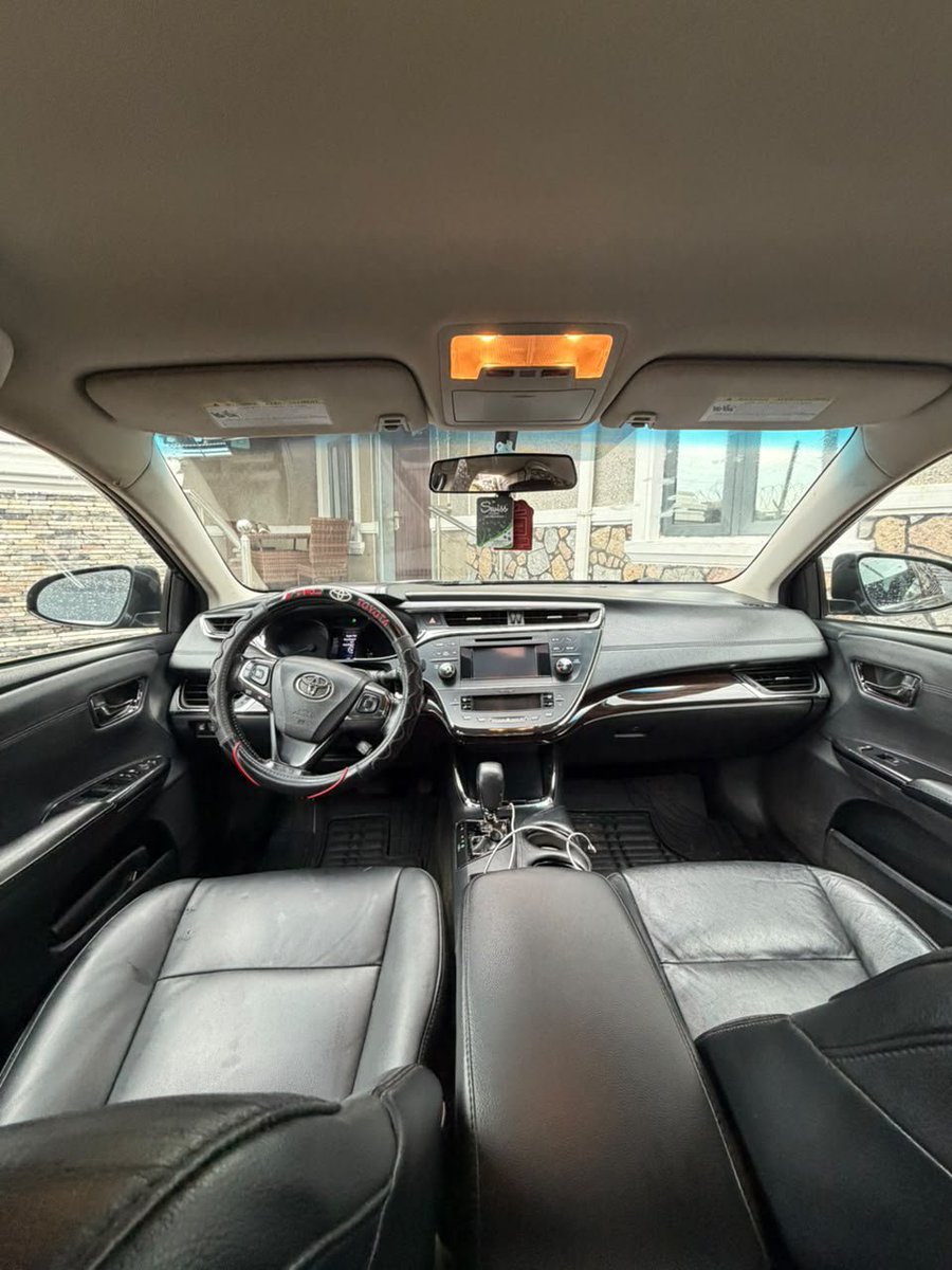 FtEE_autos's tweet photo. 2016 Toyota Avalon XLE for 13.5m Abuja slt https://t.co/uvCpev7YU9