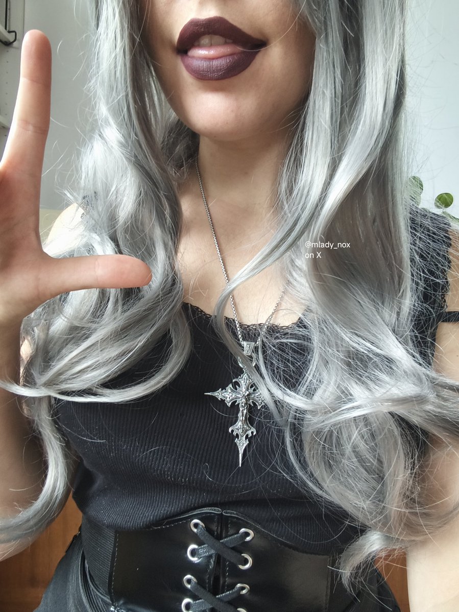 mlady_nox's tweet photo. nie muszę nawet podnosić głosu żebyś zrozumiał że zostałeś zdegradowany do poziomu żałosnego simpa i bankomacika gdy tylko mnie zobaczyłeś zobaczyłeś XD https://t.co/XoJ6Ph375O