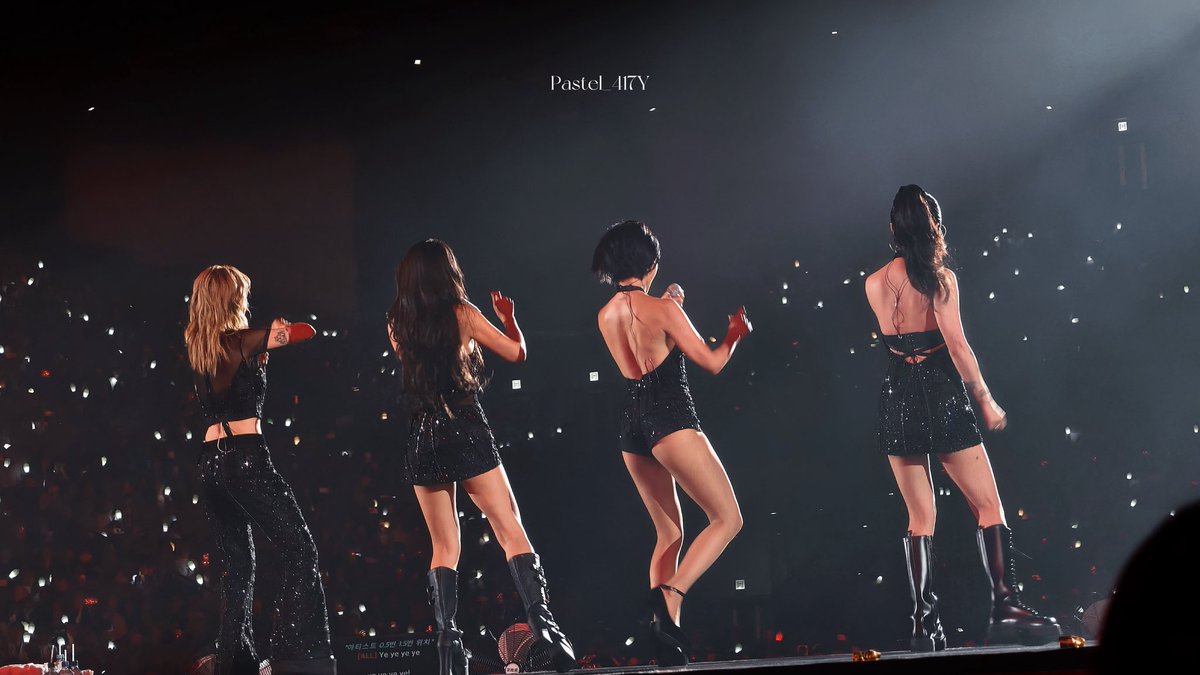 Pastel_417Y's tweet photo. 261004 마마무 WORLD TOUR [4WARD]     
IN HONG KONG    

We will be remembered 

 #MAMAMOO #마마무 https://t.co/IEt4svHliK