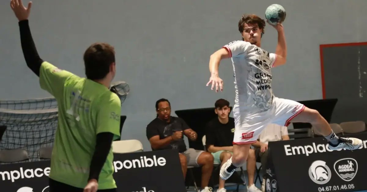 lagathois_fr's tweet photo. Agde - Quatre sur quatre pour la réserve du Agde Handball, la Nationale 2 freinée à Marseille #agde https://t.co/TlejvSmVPp https://t.co/sEck92yBFC