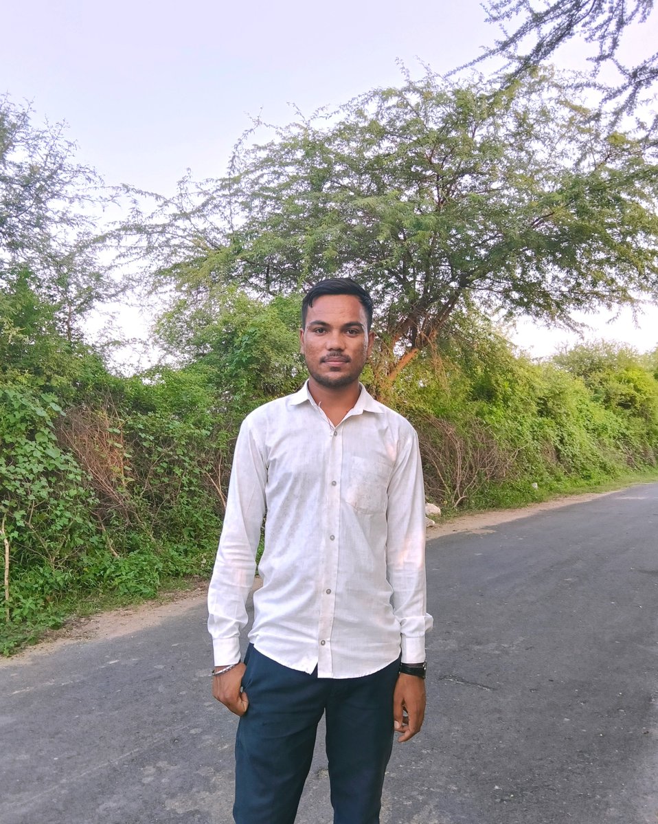 AshokSelwar's tweet photo. अपनी पहचान खुद बनानी है,
किस्मत तो सबकी होती है। 

@AshokSelwar #AshokMeghwal #NewPost #SelwarDhananwan https://t.co/lurZRchrZR