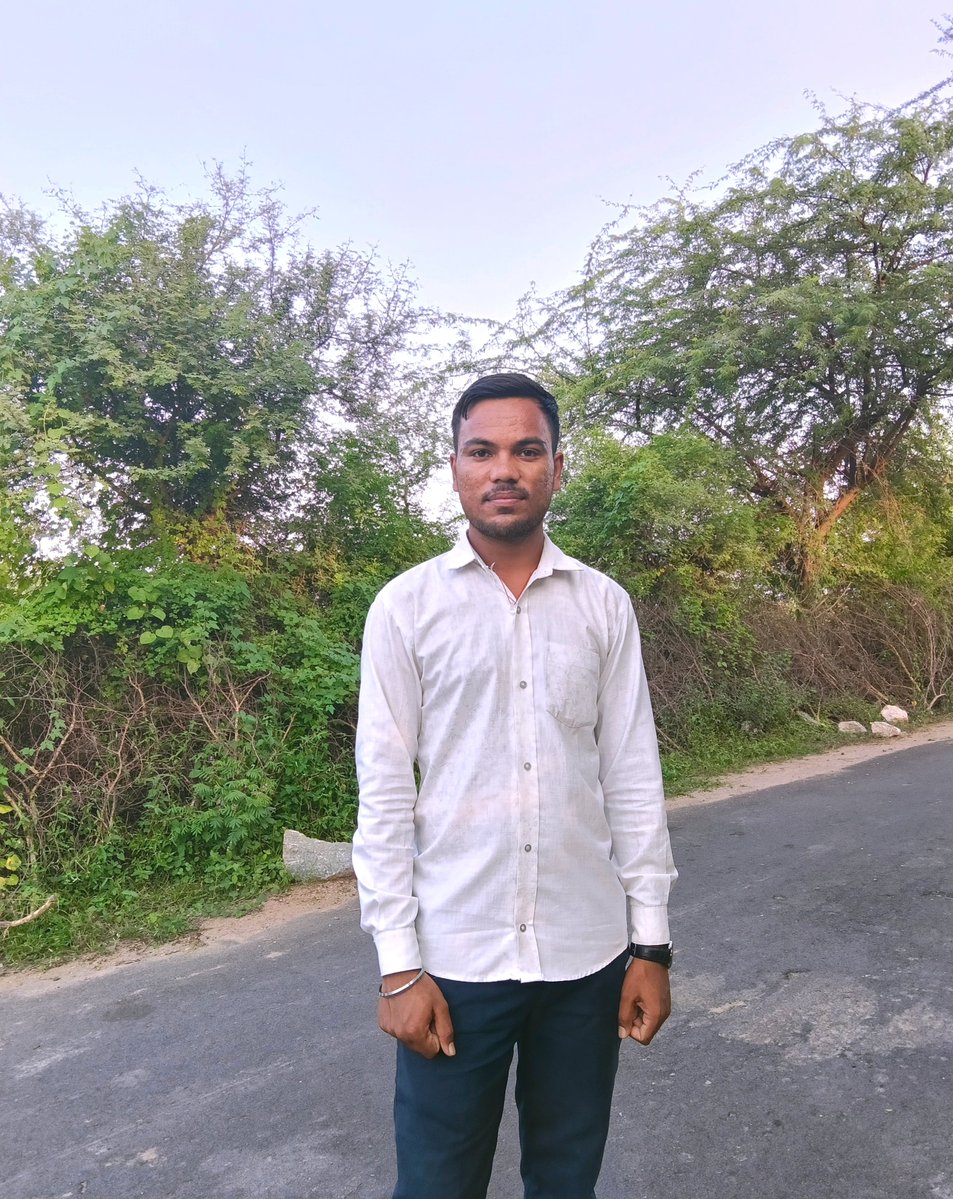AshokSelwar's tweet photo. अपनी पहचान खुद बनानी है,
किस्मत तो सबकी होती है। 

@AshokSelwar #AshokMeghwal #NewPost #SelwarDhananwan https://t.co/lurZRchrZR