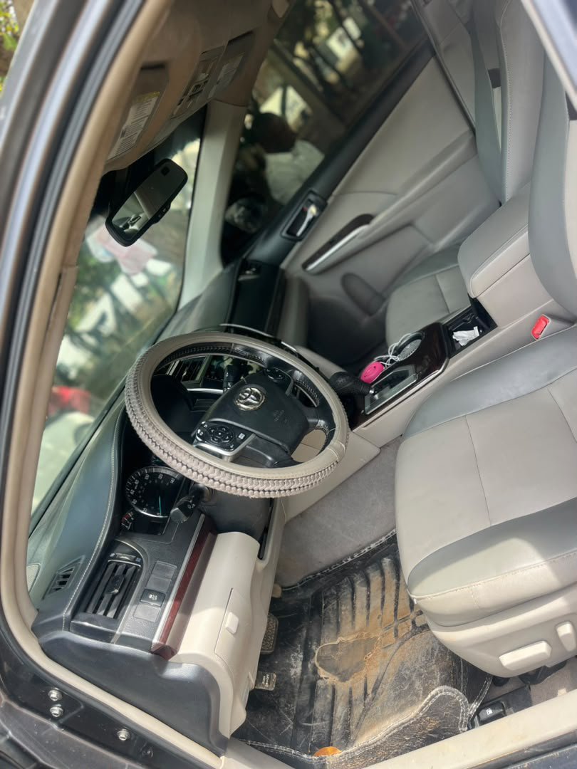 FtEE_autos's tweet photo. Another urgent money needed for this 
2013 TOYOTA CAMRY XLE GOING FOR 7.8M ABUJA https://t.co/Fmex7DdpVS