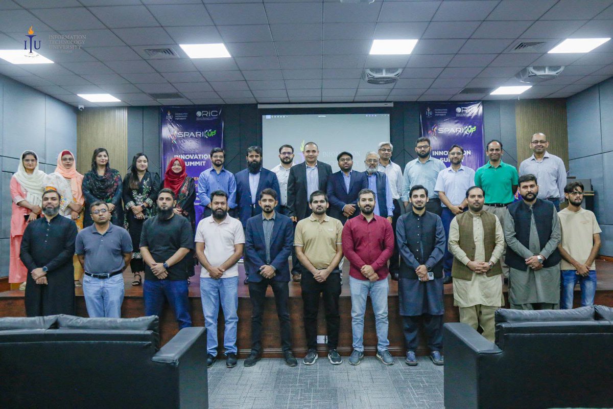 ITUPunjab's tweet photo. ITU Main Campus buzzed with energy on Aug 27-28 as the new batch &amp; parents joined a vibrant orientation! Packed auditorium, inspiring talks from faculty &amp; admin, and pure excitement as freshers kicked off their journey. with a proper guidance on academics, scholarships &amp; more. https://t.co/E7E7NrZyIu