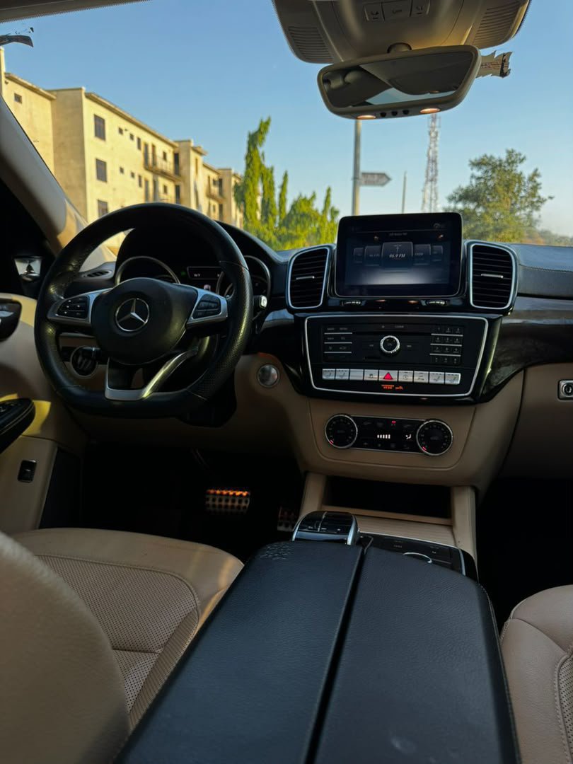 FtEE_autos's tweet photo. Foreign used clean title 2017 Mercedes Benz GLE 43 AMG. Original duty. Full option. 360° camera. Panoramic roof. BSM.for 60m 📍ABUJA abjwh https://t.co/guBoUalwck