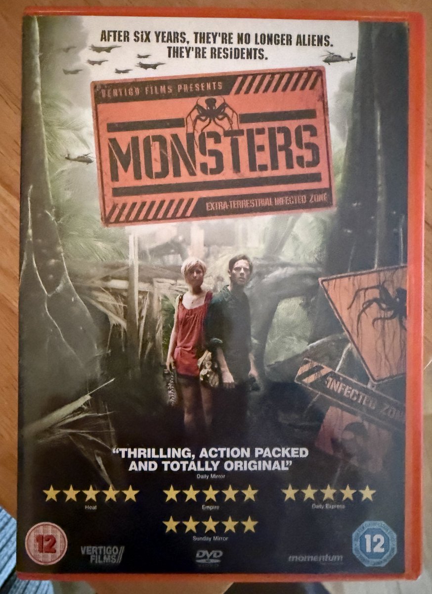 andecoro's tweet photo. Day 5 - Gareth Edward’s “Monsters” https://t.co/SioINkX6yJ