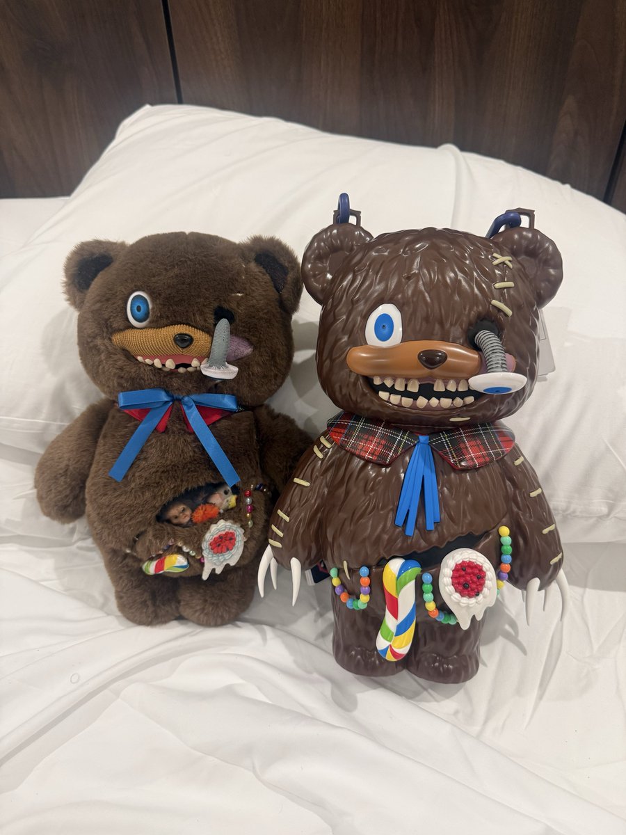ACFOURTYEIGHT's tweet photo. Say hello to my little friends #HamiKuma https://t.co/erkVSUPnZA