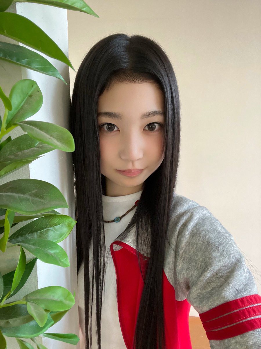 SakiFrance's tweet photo. ➵ WEVERSE ⋆ 05.10.26

SAKI a partagé des photos sur l’application 

#SAKI #사키 #TUIDE #투이드 https://t.co/T5XfvsV6dW