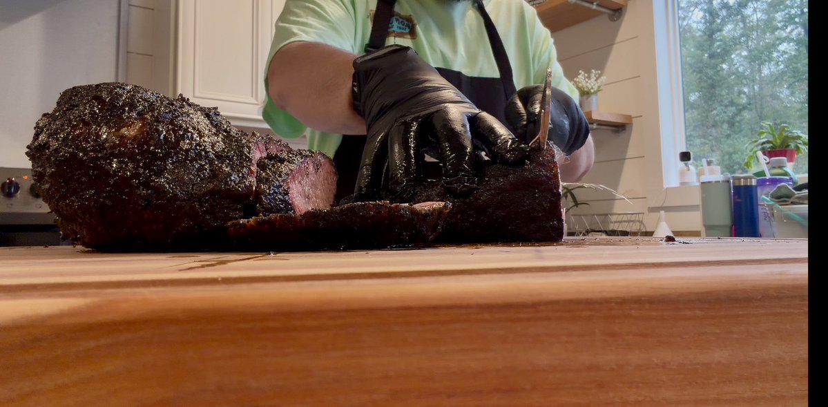 JonPowell81's tweet photo. Couple of still shots from the brisket cutting video. Mouth is still watering this morning! 🤣 https://t.co/zn4uKTONfn