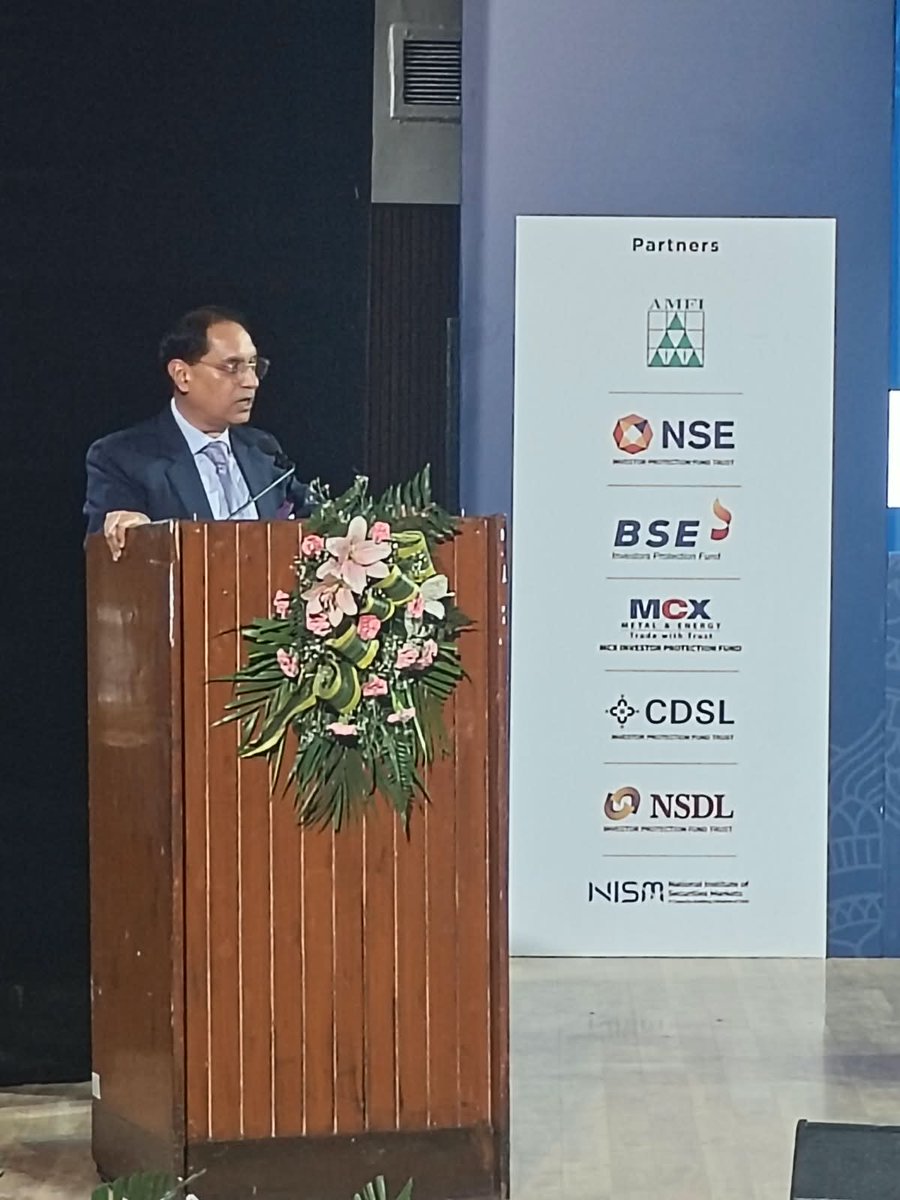SEBI_updates's tweet photo. Chairman, SEBI, launched the nation-wide investor awareness initiatives under Project Jagrook at an event organized at Panjab University, Chandigarh, today. 

Full text of his address is available at the following link:
https://t.co/drGm8sUNaP https://t.co/HjbrtR9xNe