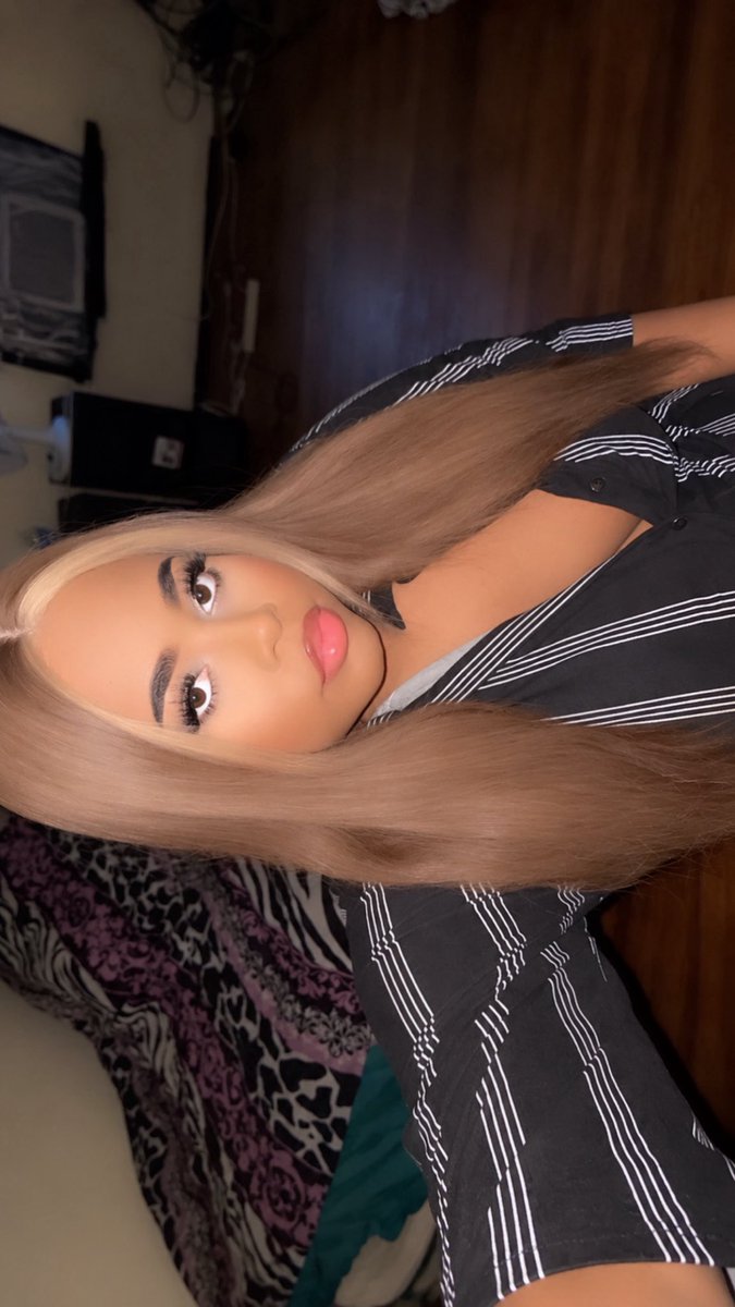 kittenbratt's tweet photo. love being a pretty girl #sexy #facecard https://t.co/58mNq78NfH