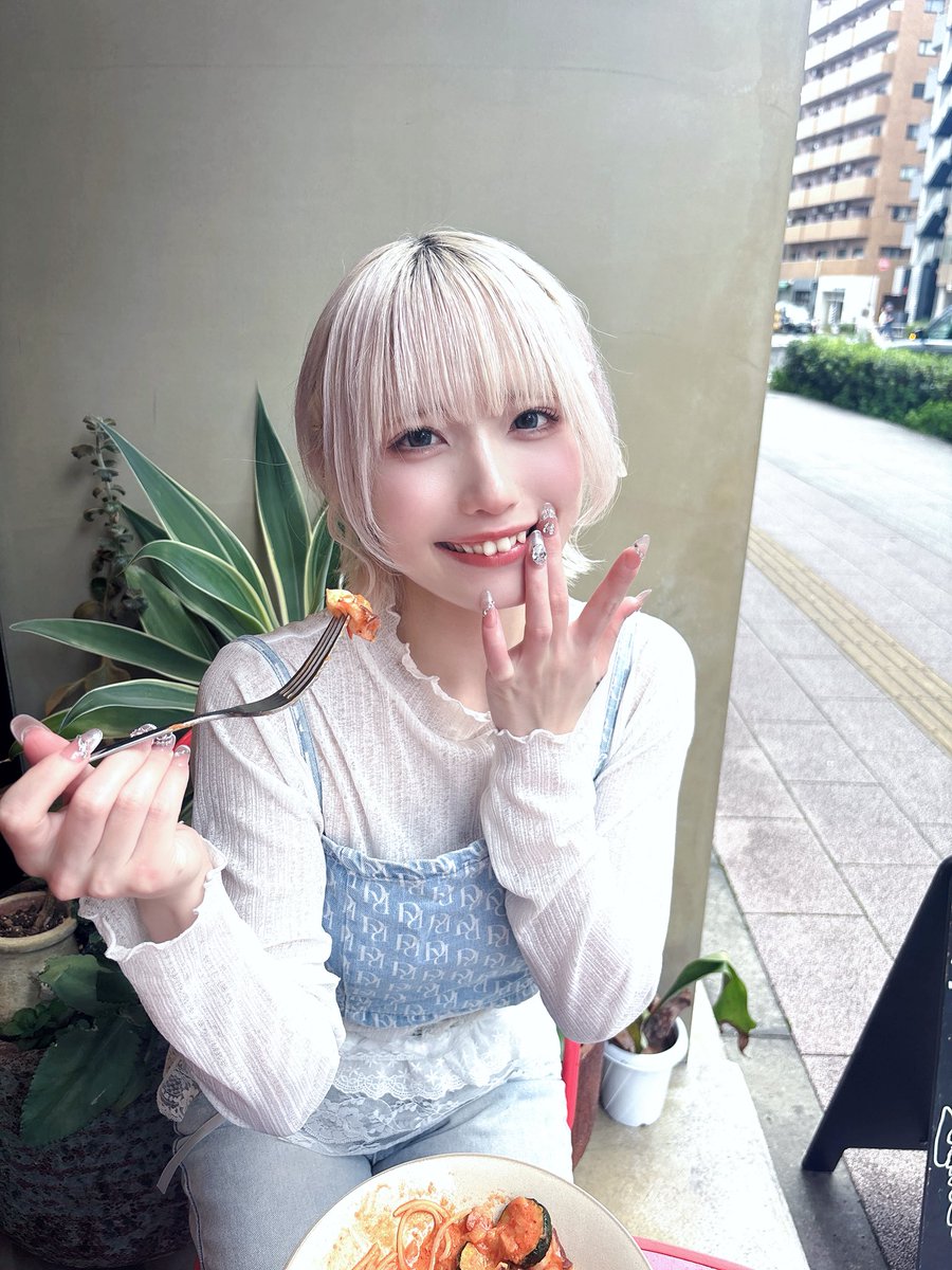 miku_Tohkei's tweet photo. パッツン金髪ウルフさん🐺 https://t.co/JTRUsOdSYi