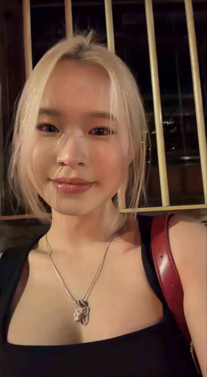 sieudamkk1234's tweet photo. sở hữu con này 1 đêm thì ae sẽ làm gì https://t.co/3kEF3Y5YL1