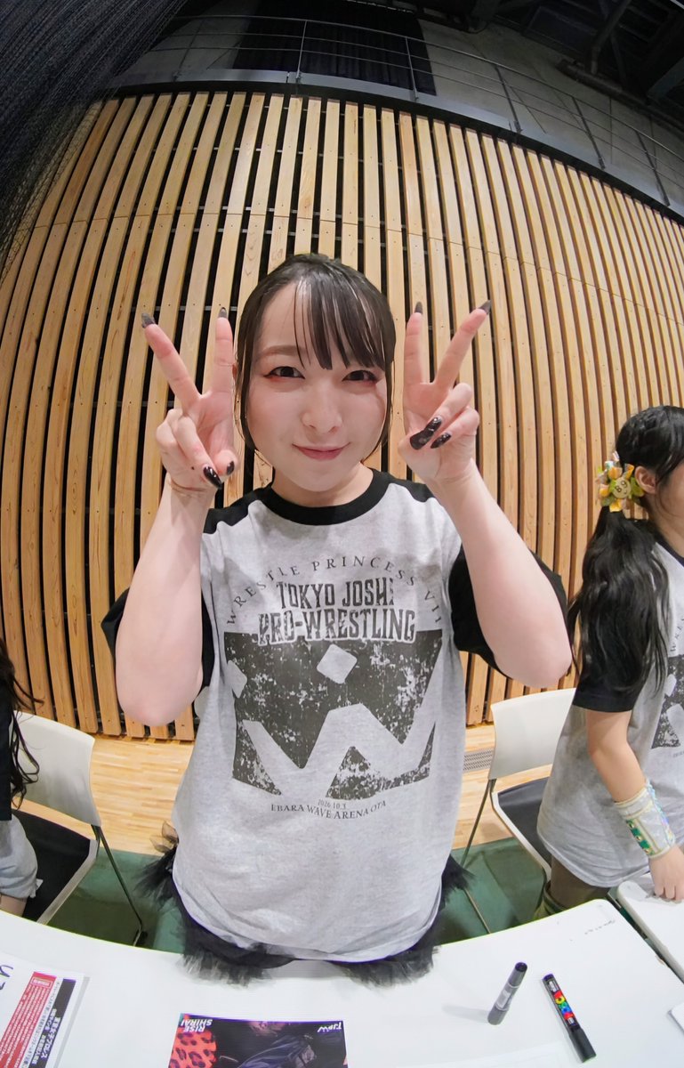 KyochanPoMpOm's tweet photo. 10.3 東京女子 大田区
縦に長い大田区ビッグマッチ
いつもより歩く、走る白井リングアナ
#tjpw
#白井李世 
#tjpwWP7 https://t.co/EBx94lPYuL