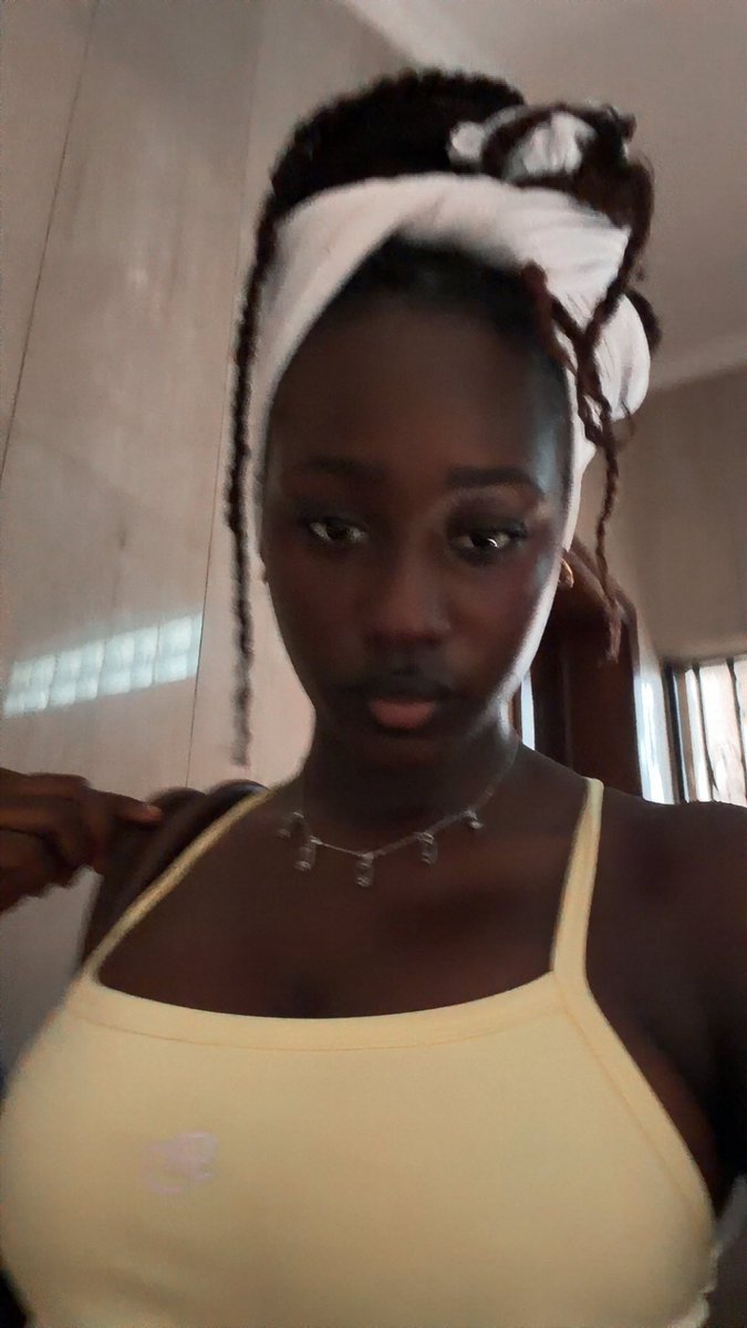 Albarka844's tweet photo. Love me a good head wrap https://t.co/6odPNcoGL4