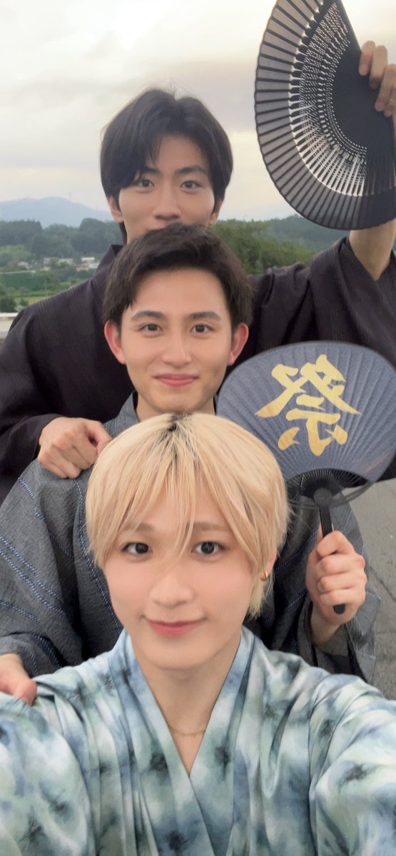 official_DXTEEN's tweet photo. [#田中笑太郎]
だんご三兄弟🍡

陽キャ集団今夜第9話！！
お待たせしました！！😌
もう本当に終盤戦
最後まで楽しんでいきましょー❕❕

🔗https://t.co/9v6nBbc8o2

@dramaDiVEP_ytv #陽キャ集団 
@KimuraKaiki @yukihayama1027
#DXTEEN #TANAKASHOTARO https://t.co/xm2a3X2wmF