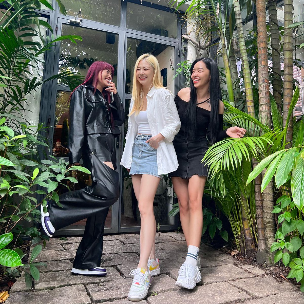_pollyleal's tweet photo. 雨が降るからこそ、虹の美しさがより引き立つものだ。みんなはどう感じる？ 🌟
vygiV https://t.co/eOkqXCQ5D9