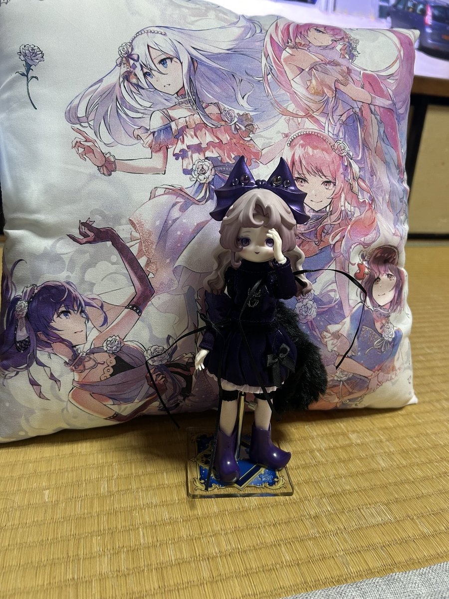 TATEMARU_game's tweet photo. #ブラインドドール 
ルリリン物語2買ったら、見事に欲しかった子来た(*ﾟ∀ﾟ*)
お気に入りのニーゴのクッションと📸💕 https://t.co/fhd9d083cP