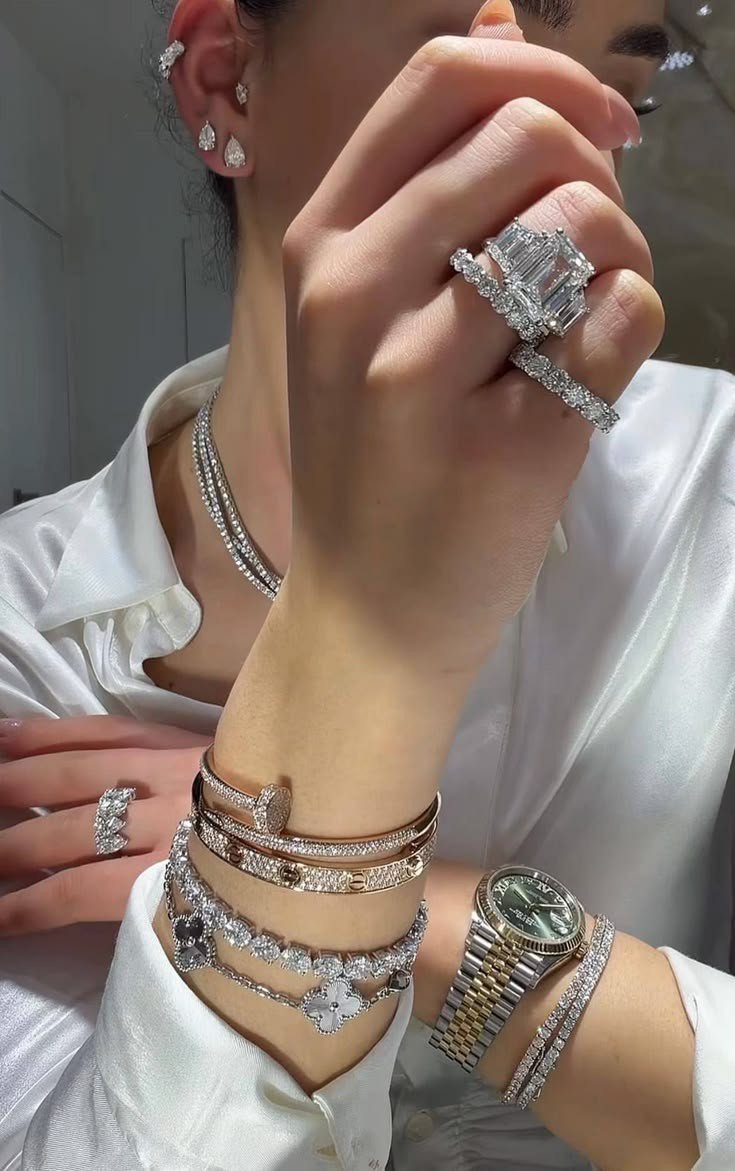 beautyvibes65's tweet photo. Which collection is good https://t.co/jlZ5yijD1R