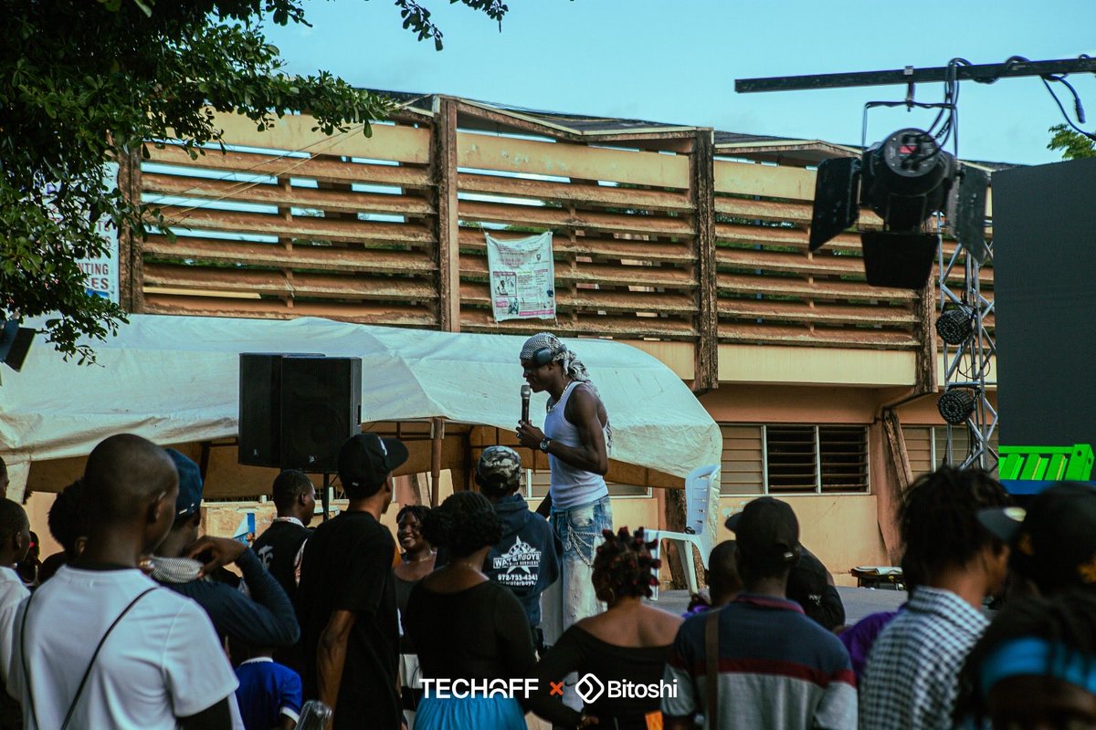 techoffhack's tweet photo. We had a full day at Ibadan! 🧡

From the campus tour to meeting the builders, playing games, sharing ideas, and finally watching their stories come to life on the big screen, there was a lot packed into one day.

And yes, we captured some of it. 👀

Here are a few moments from the Ibadan Builders’ Premiere.

#TechOff2026 #EverybodyCanBuild #BuildWithTechOff #Bitoshi