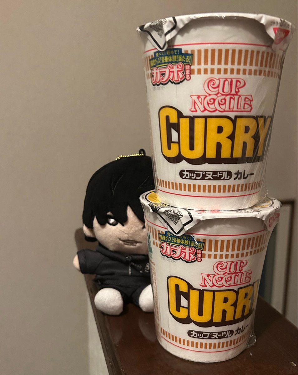 RRRROO2121's tweet photo. 取り急ぎカレー！！！
カプポ前のやつは激安で売ってた笑 https://t.co/m0oLtxIezu