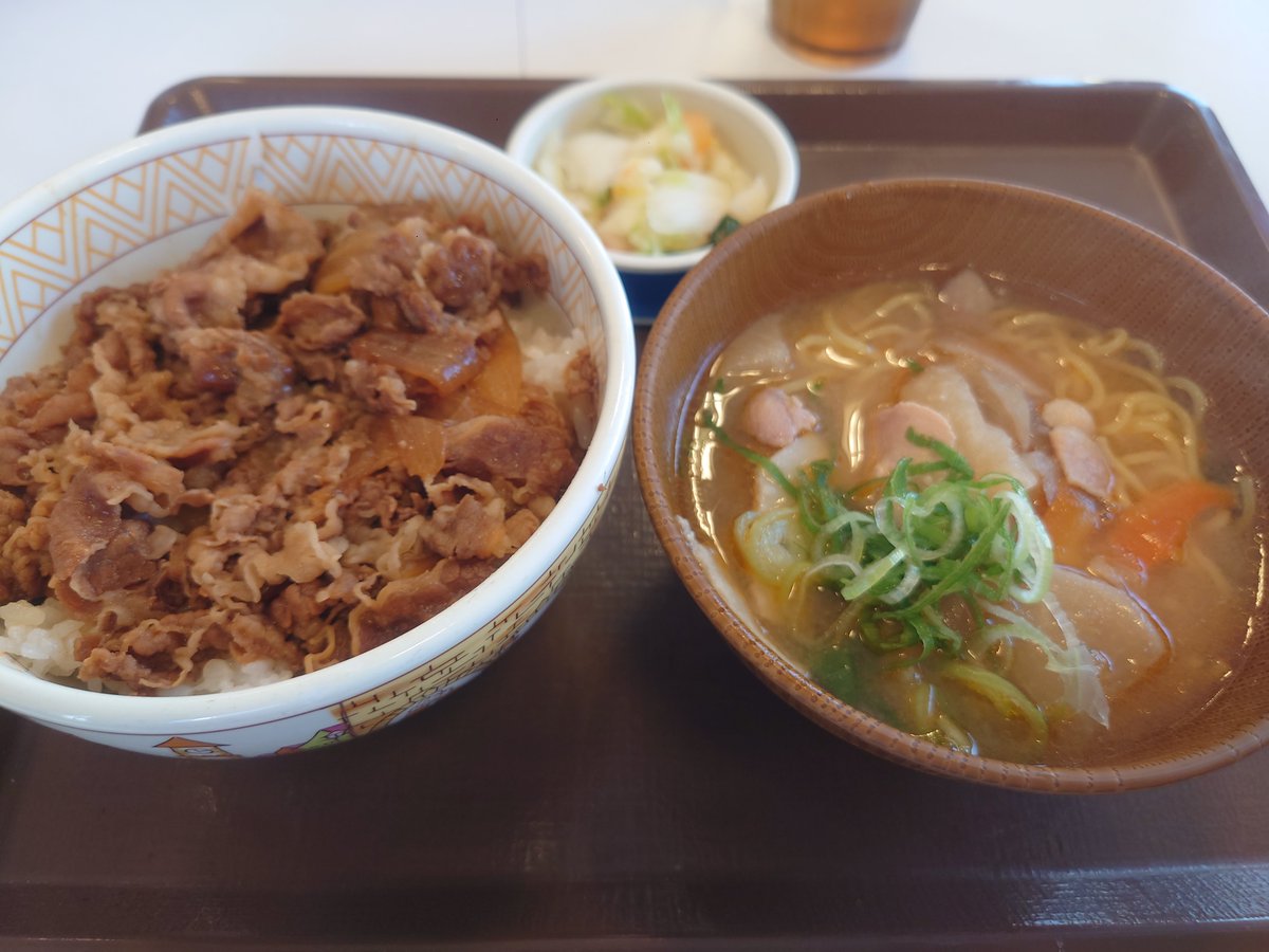BCNR330's tweet photo. 先日、久々にすき家に行ってきた。 https://t.co/t6Kq9vQ2Fw