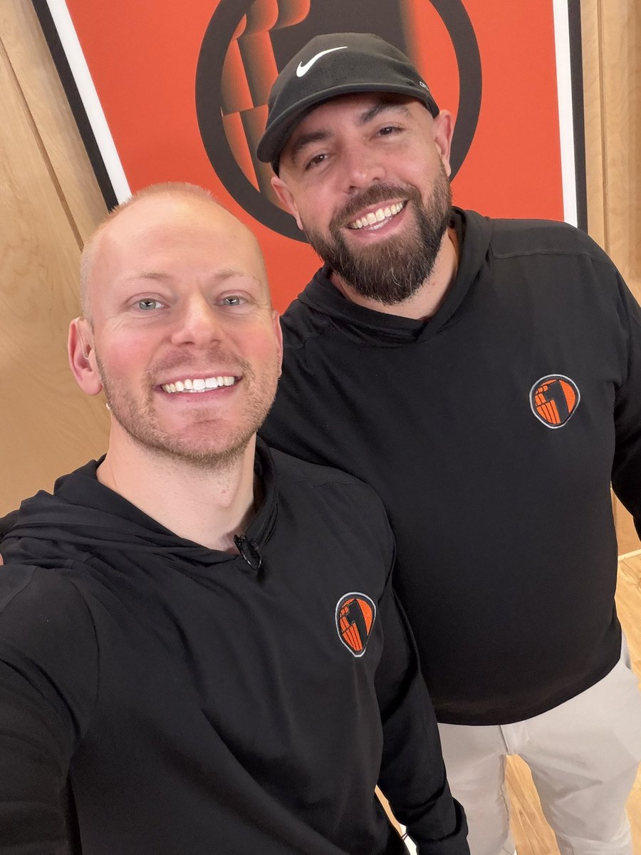 JamesRapien's tweet photo. Matchin’ on a Monday!🤝 @AdamJBaum https://t.co/9fjhklpVHU