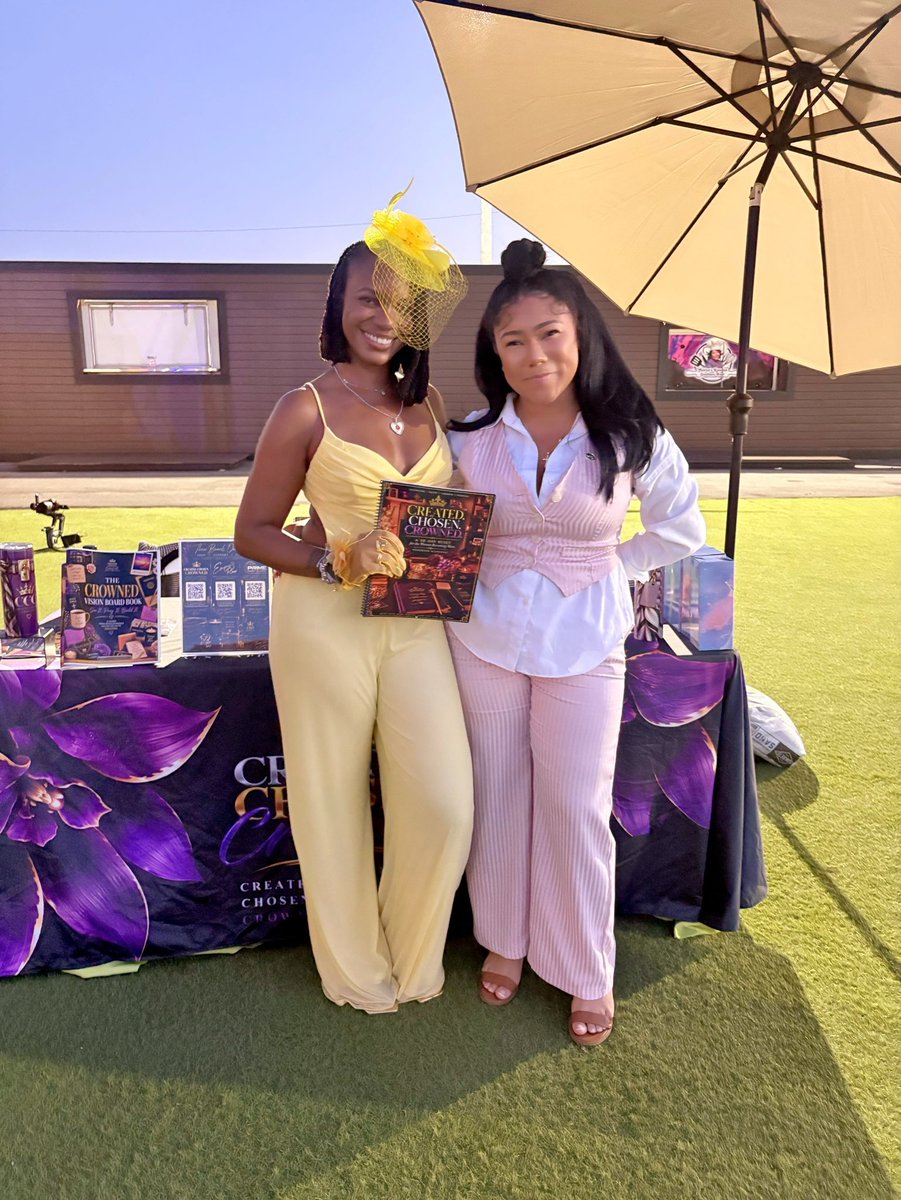 ItsEmpressRaw's tweet photo. God is so good 😊 I didn’t even do my official launch 🚀 yet and I already made the money 💰 back that I invested in printing the books #CreatedChosenCrowned 👑 https://t.co/CGLZiwG2jw