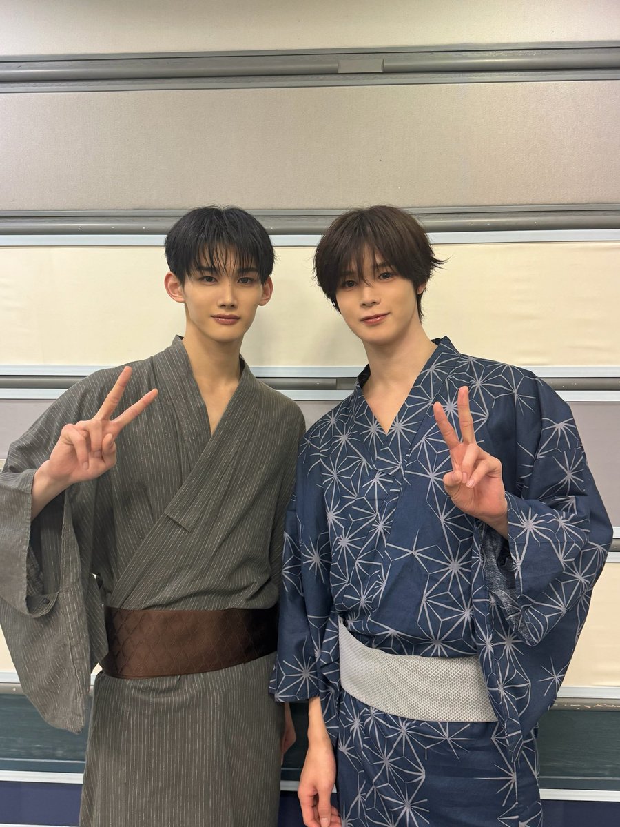 andTEAMofficial's tweet photo. 261005 TBS系『CDTVライブ！ライブ！』

ZONEさんの「secret base ～君がくれたもの～」を #K #JO でカバーさせていただきました🎤
夏の終わりを一緒に感じていただけましたか？🎇

📸Kの日常を見たい方はこちら
https://t.co/IIRT9Y2G8q

🎨JOのアートな一面を見たい方はこちら
https://t.co/o5ePl5eUxk

#CDTVライブライブ
#andTEAM #エンティーム